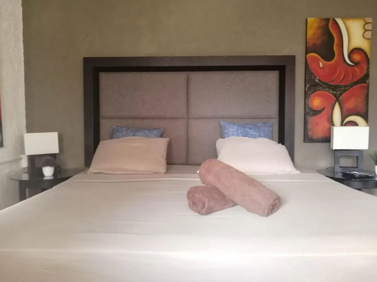 Embarcadero Maya B&B Playa del Carmen Bed & Breakfast