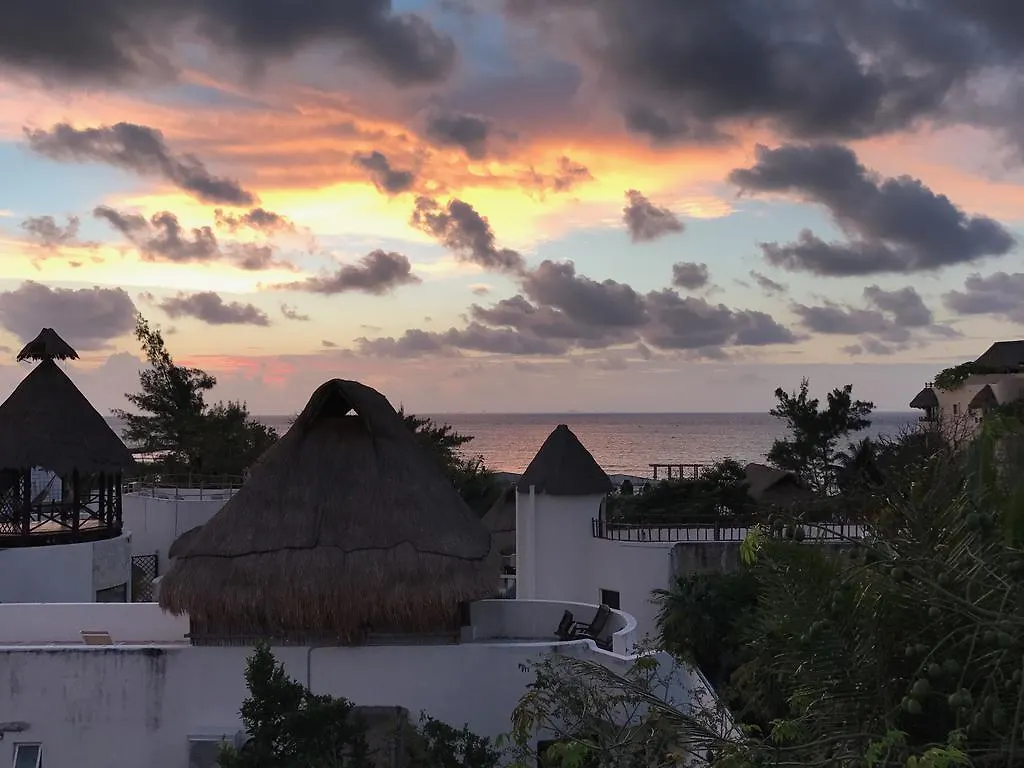 Embarcadero Maya B&B Playa del Carmen 3*,