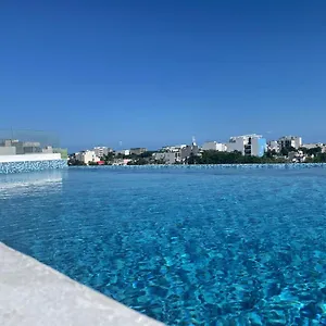 Hotel Winday A 4 Calles De La 5A Avenida פלאייה דל כרמן